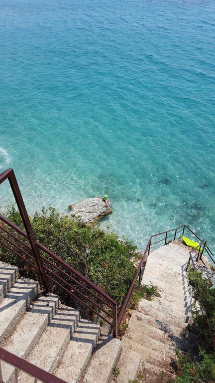 Seaside Duplex Stone Villa Qeparo Bagian luar foto