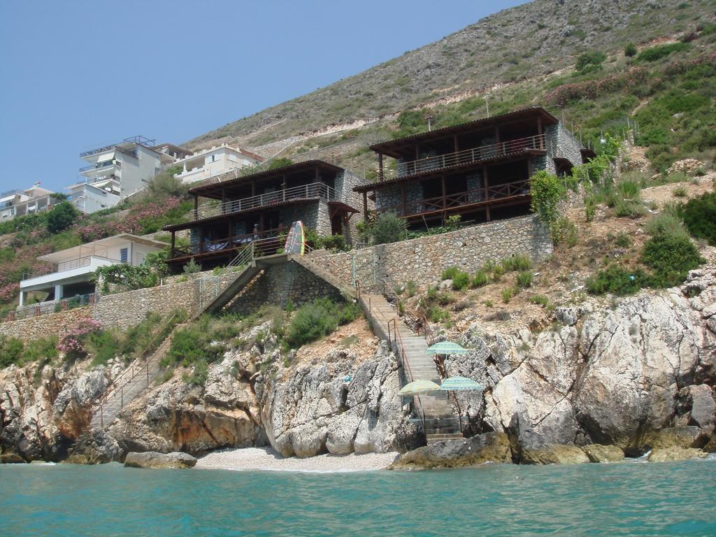 Seaside Duplex Stone Villa Qeparo Bagian luar foto